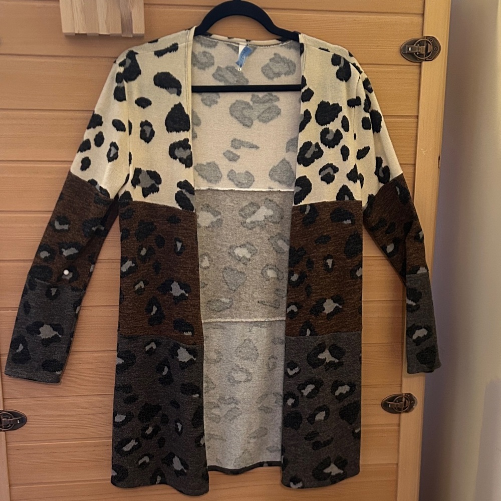 Leopard Colorblock Open-Front Cardigan Sweater - Brown/Gray/Black